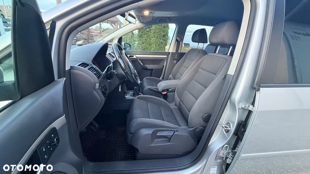 Volkswagen Touran 1.9 TDI DPF Blue Motion Highline - 15