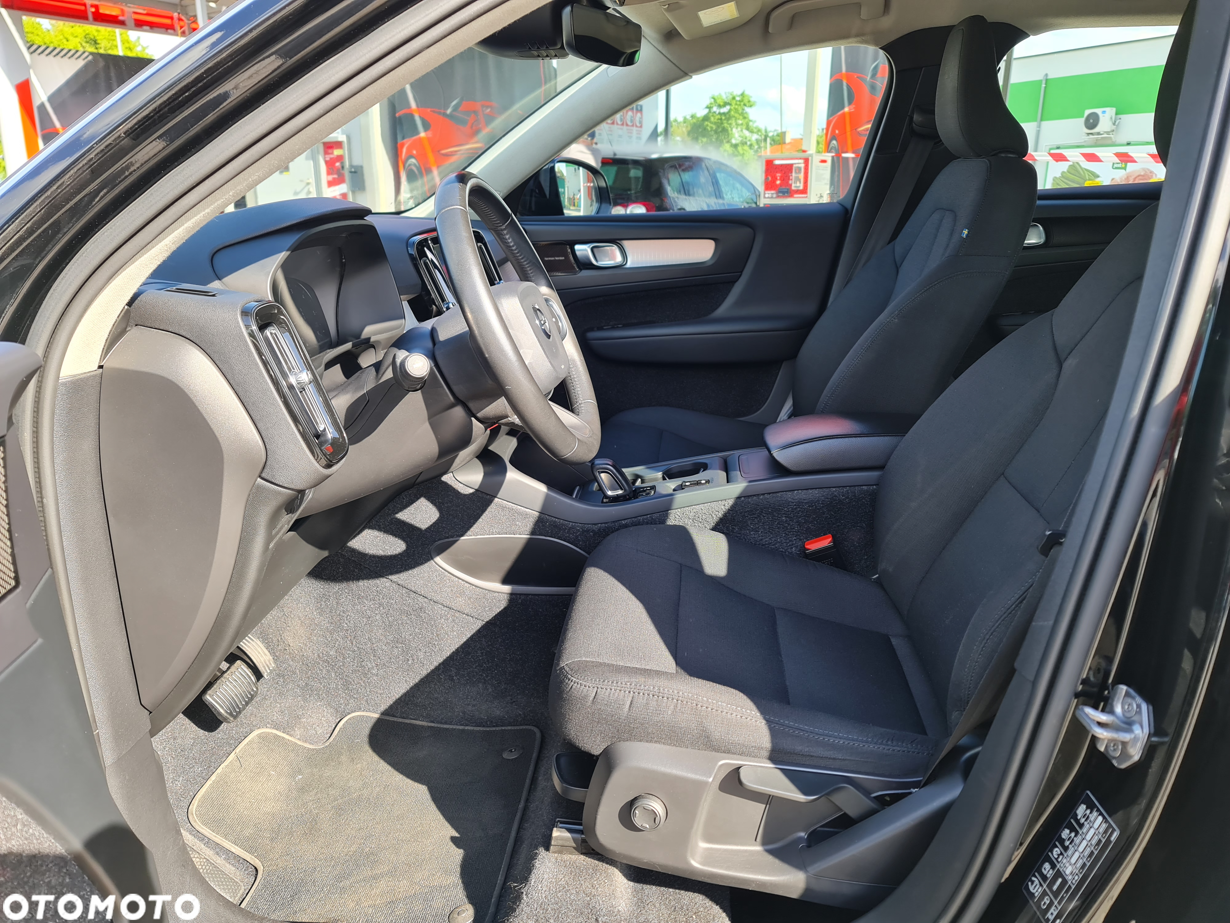 Volvo XC 40 D3 AWD Geartronic Momentum Pro - 10