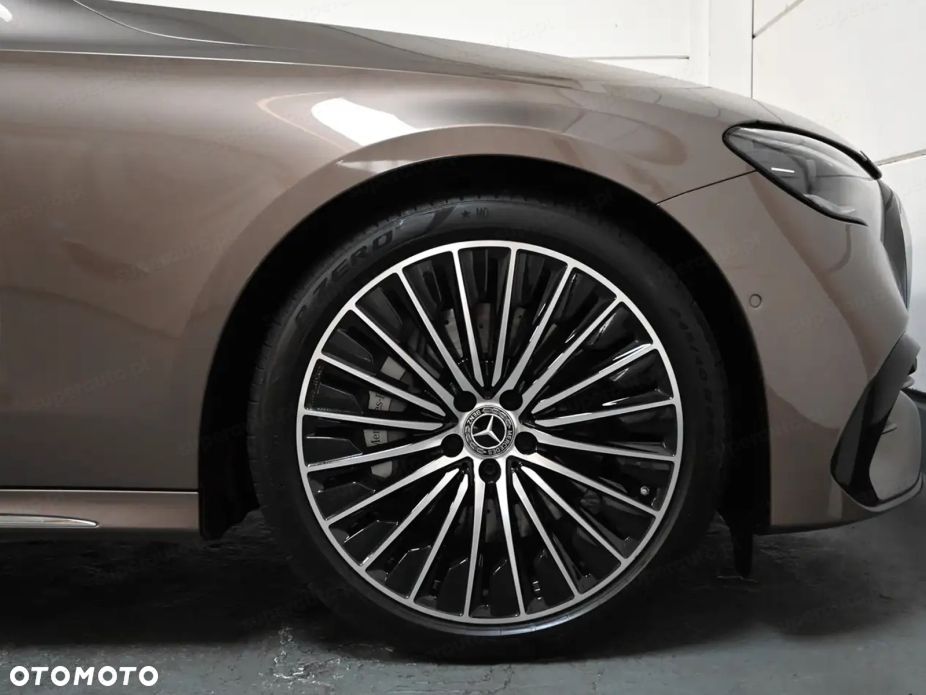 Mercedes-Benz Klasa E - 15