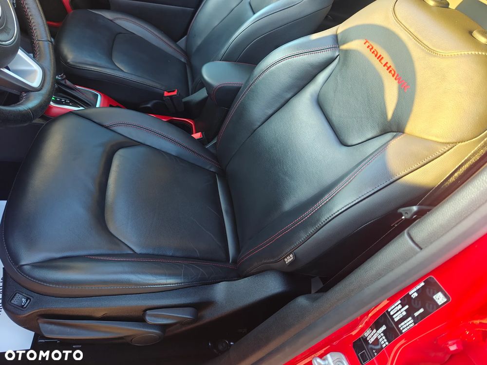 Jeep Renegade 1.3 GSE T4 Turbo PHEV 4xe Trailhawk S&S - 23