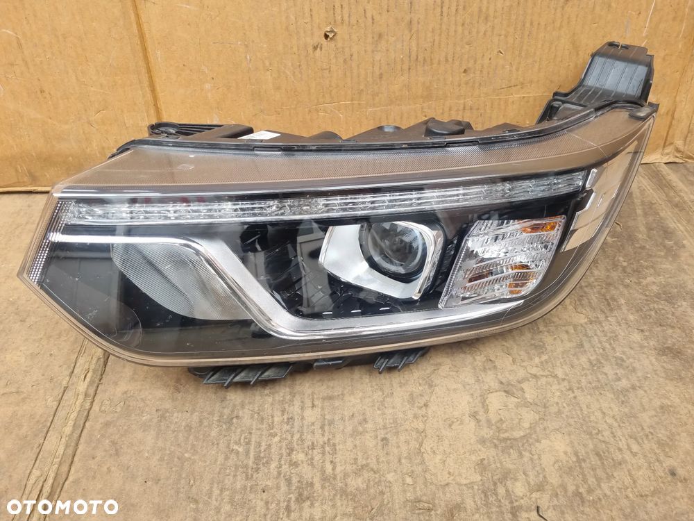 SSANGYONG TIVOLI LIFT LAMPA PRZEDNIA LEWA - 1