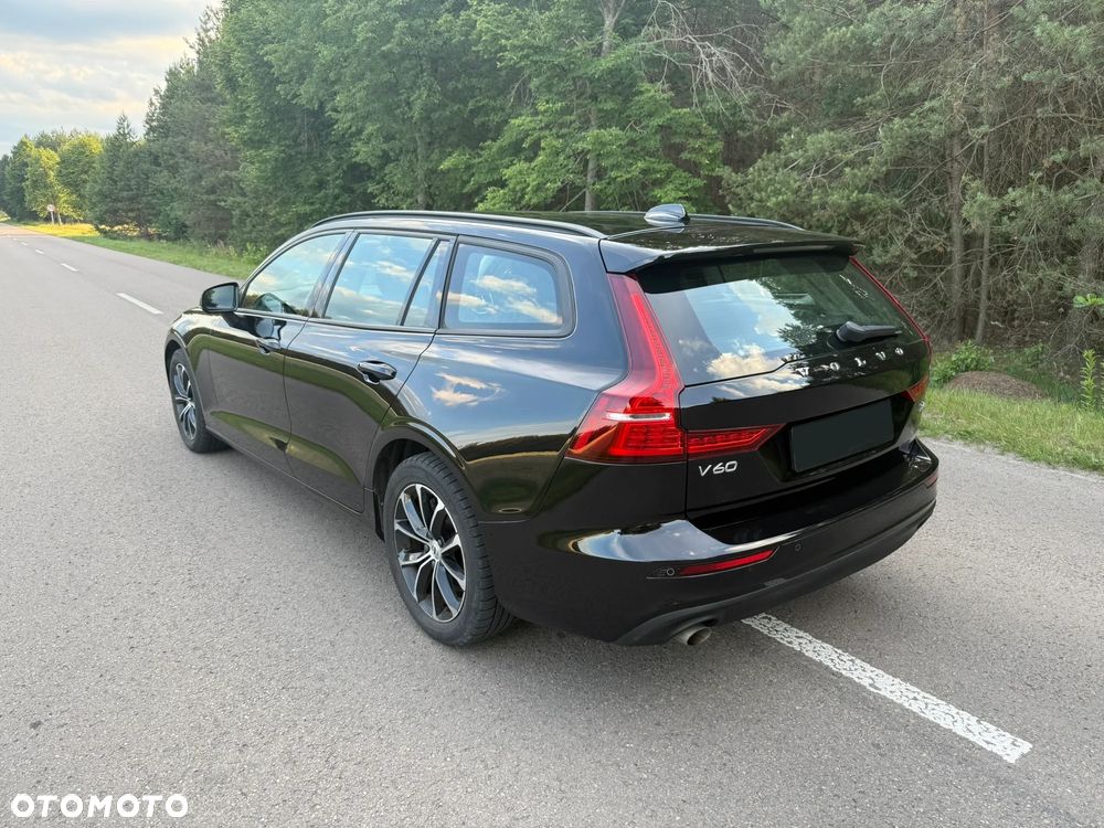 Volvo V60 B3 B Momentum - 3