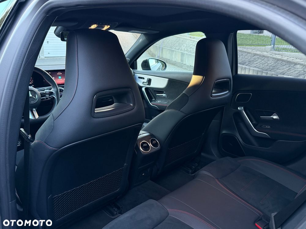 Mercedes-Benz Klasa A 250 4Matic 8G-DCT Edition AMG Line - 23