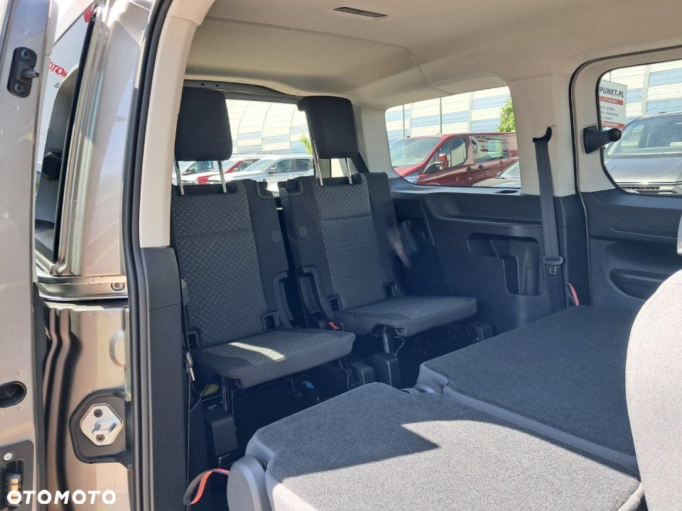 Ford Tourneo Connect - 10