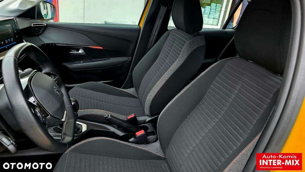 Peugeot 208 - 33