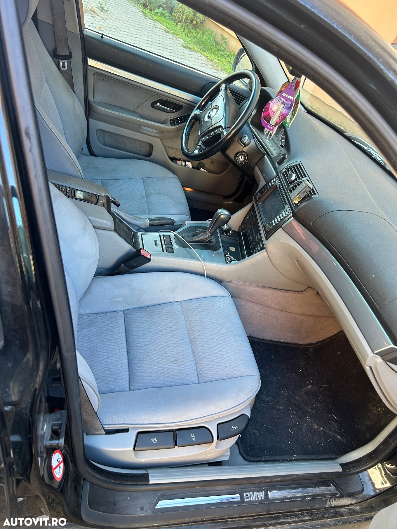 BMW Seria 5 530dA touring - 10