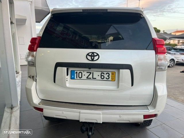 Toyota Land Cruiser 3.0 D-4D Premium CA - 33