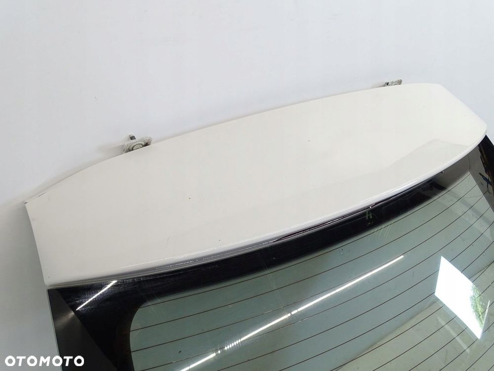 KLAPA TYŁ TYLNA BAGAŻNIKA Z SZYBĄ SKODA OCTAVIA III 5E KOMBI BIAŁA LF9E - 9