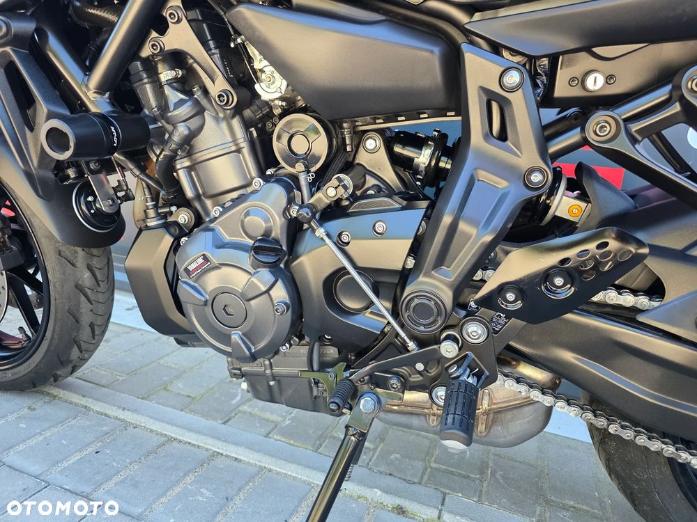 Yamaha MT - 12
