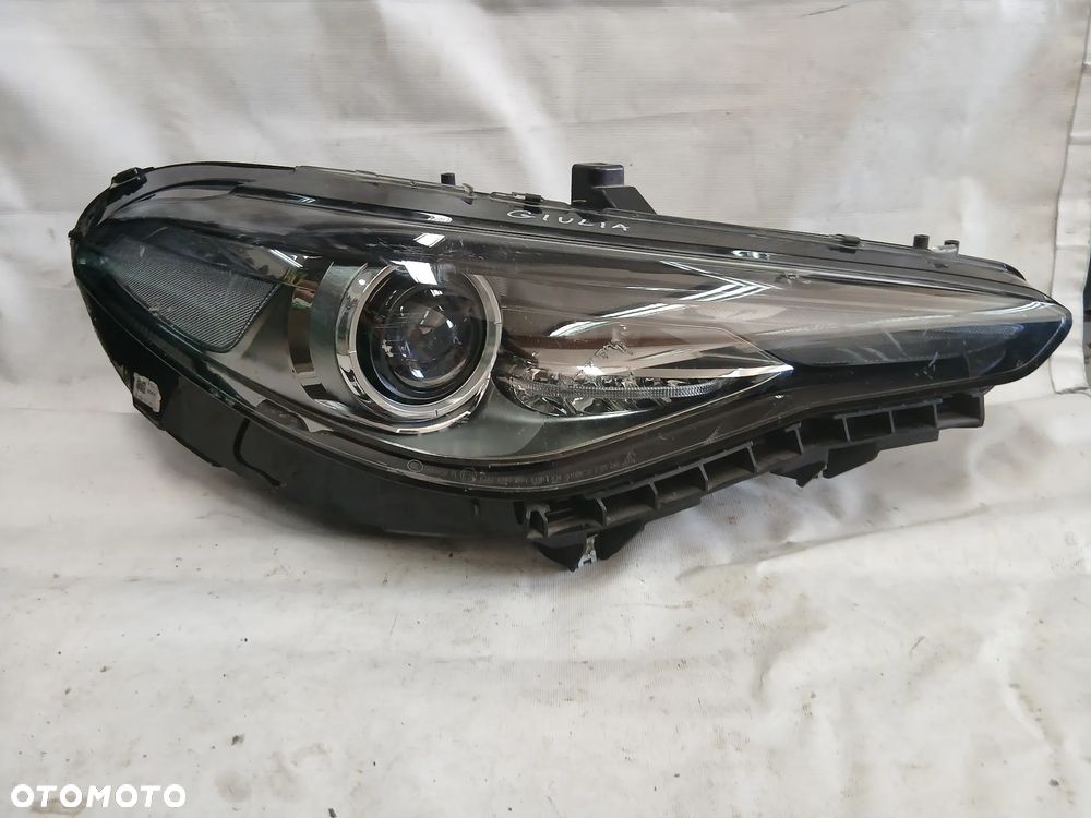 Alfa Romeo Giulia Lampa Przednia Prawa 00505640950 - 1
