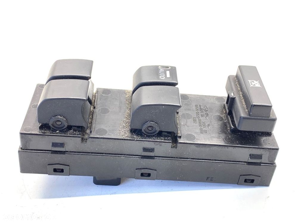 PRZEŁĄCZNIK SZYB  KIA VENGA (YN) 2010 - 2022 1.4 CVVT 66 kW [90 KM] benzyna 2010 - 2022 - 2