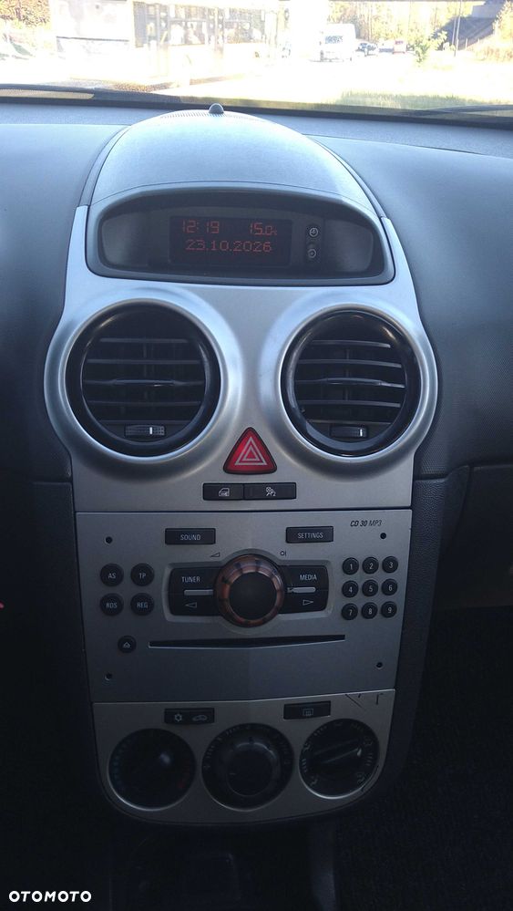 Opel Corsa - 8