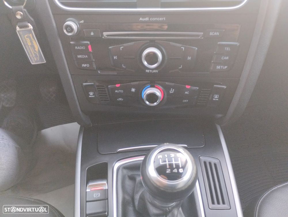 Audi A4 2.0 TDI Business Line Sport - 13