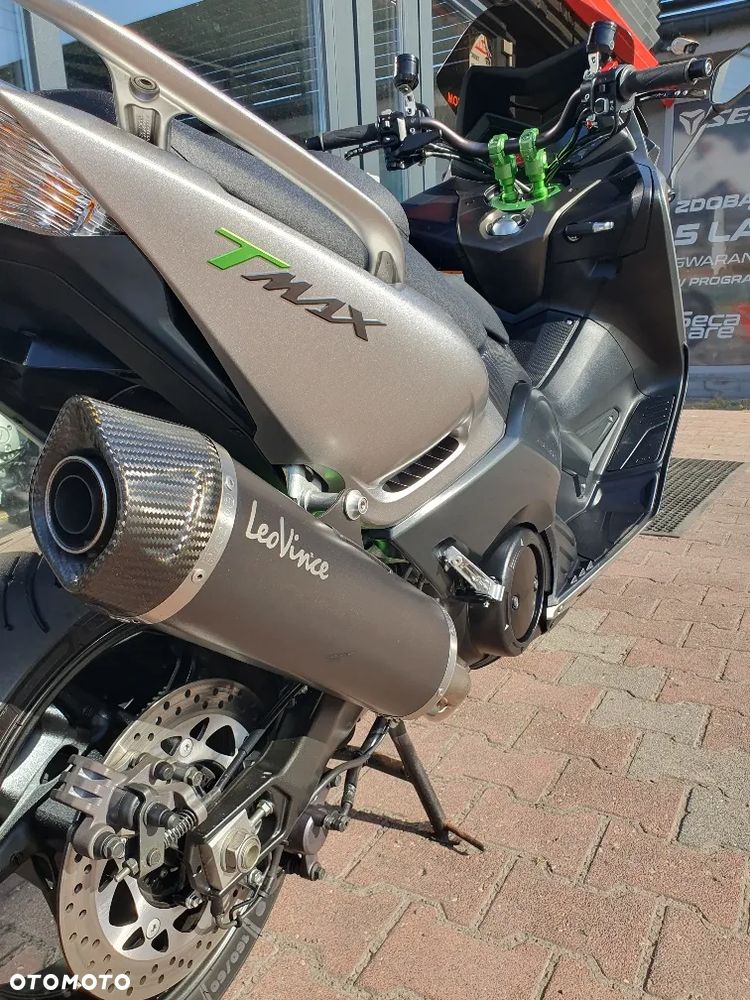 Yamaha Tmax - 33