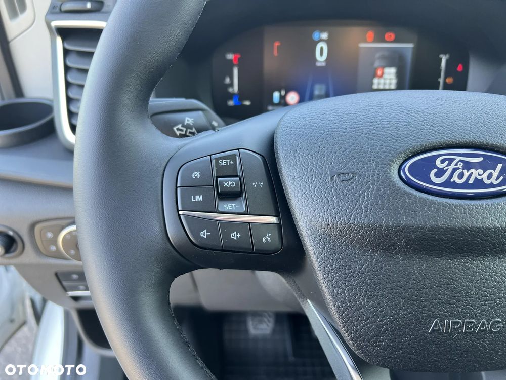 Ford Transit - 21