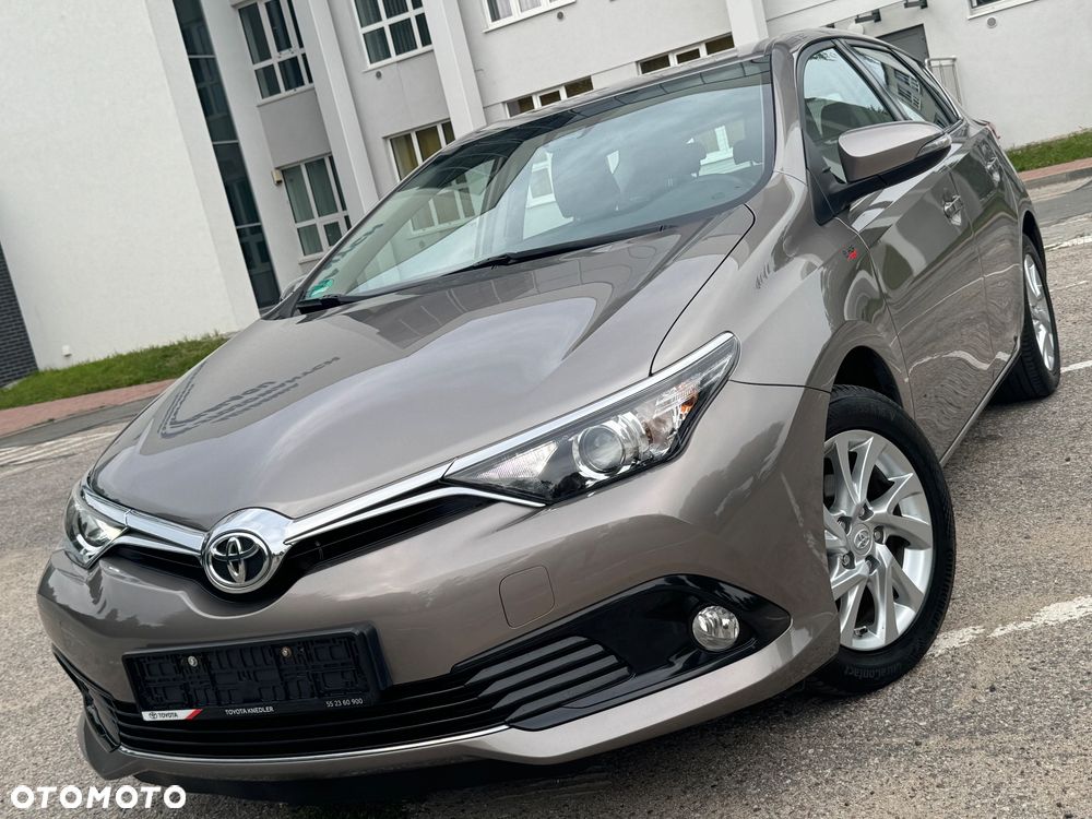 Toyota Auris 1.2 Turbo Edition-S - 2