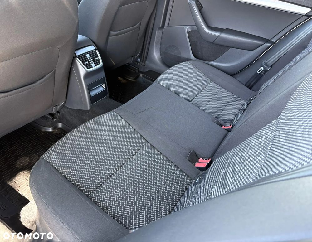 Skoda Octavia 1.4 TSI Ambition DSG - 21