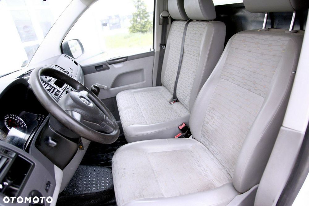 Volkswagen Transporter - 14