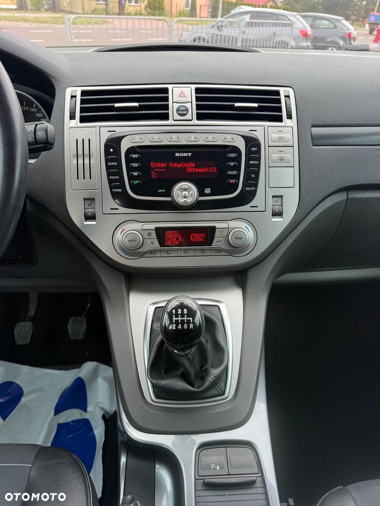 Ford Kuga 2.5 4x4 Titanium - 12