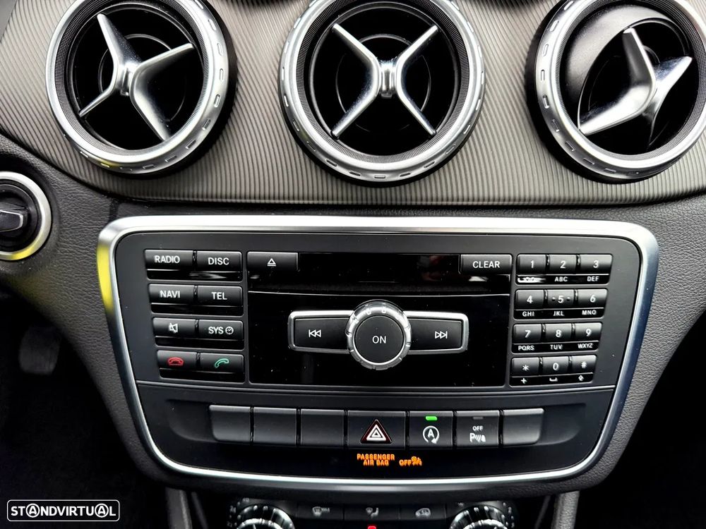 Mercedes-Benz GLA 180 CDI - 18