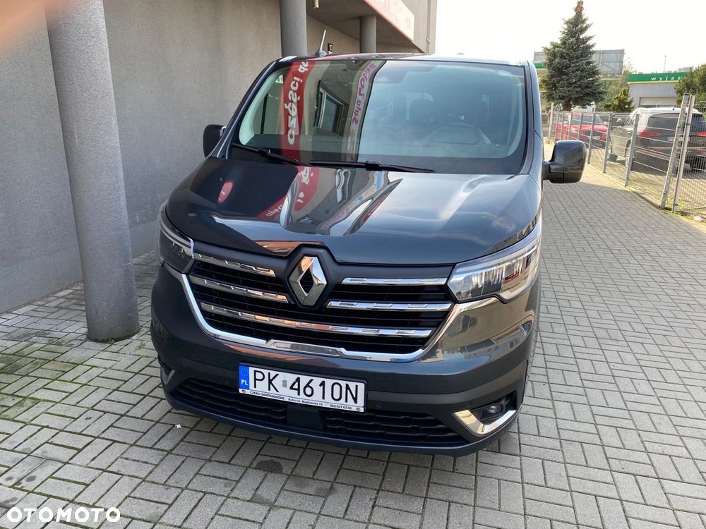 Renault Trafic 2022 photo 2