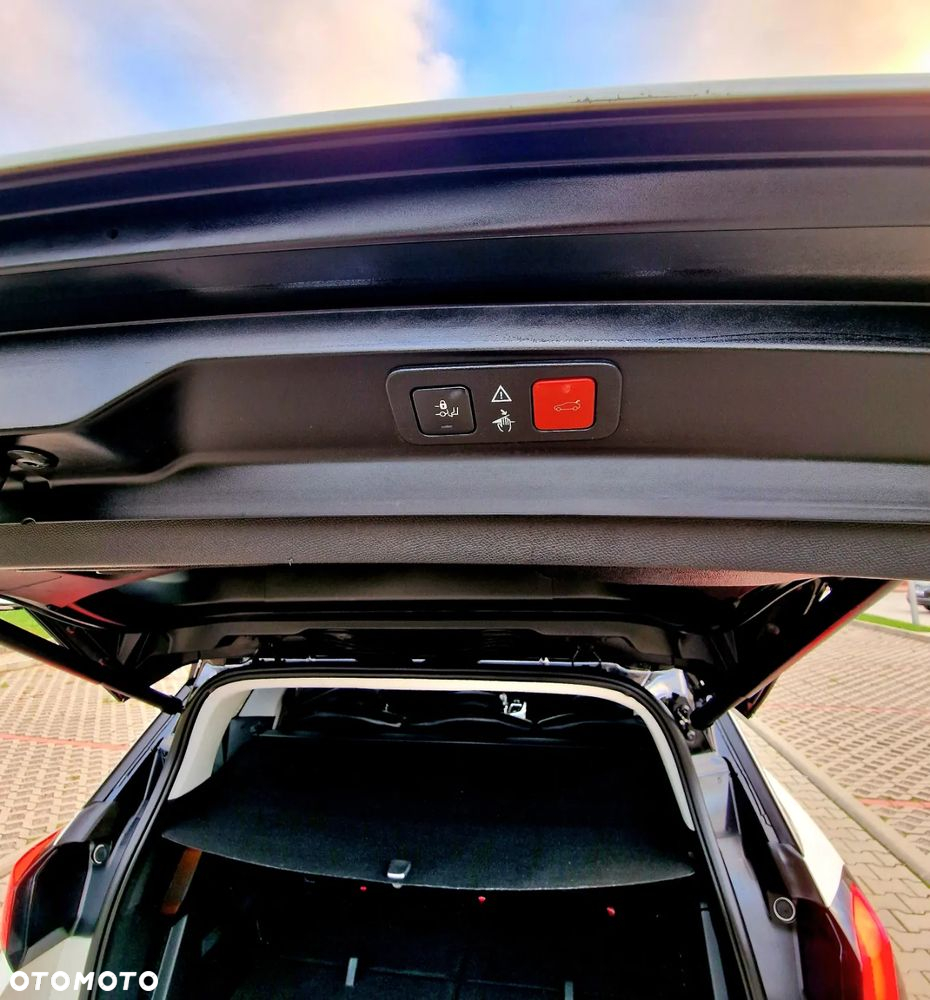 Peugeot 5008 1.6 PureTech Allure S&S EAT8 - 35
