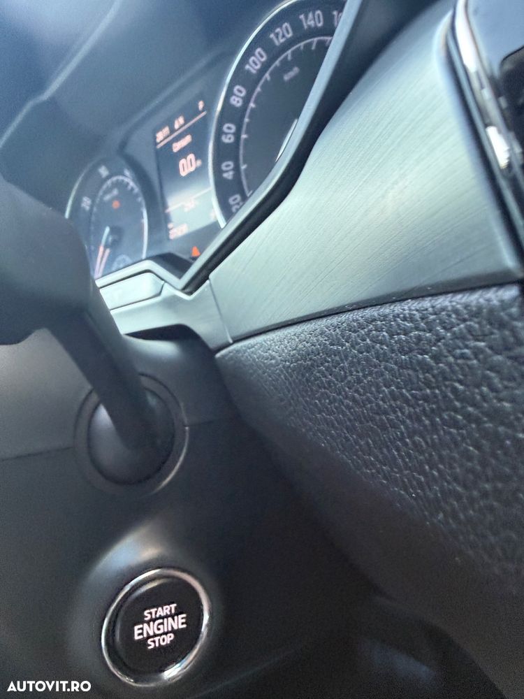 Skoda Superb 1.6 TDI DSG Style - 32