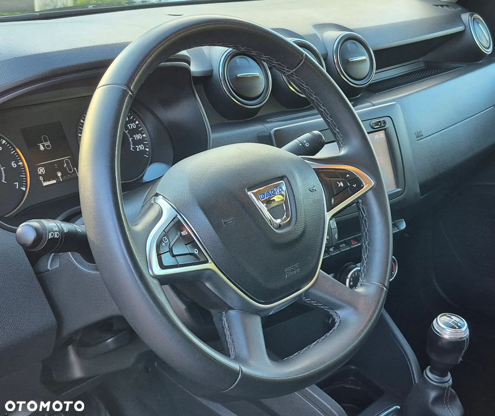 Dacia Duster SCe 115 2WD Prestige - 11