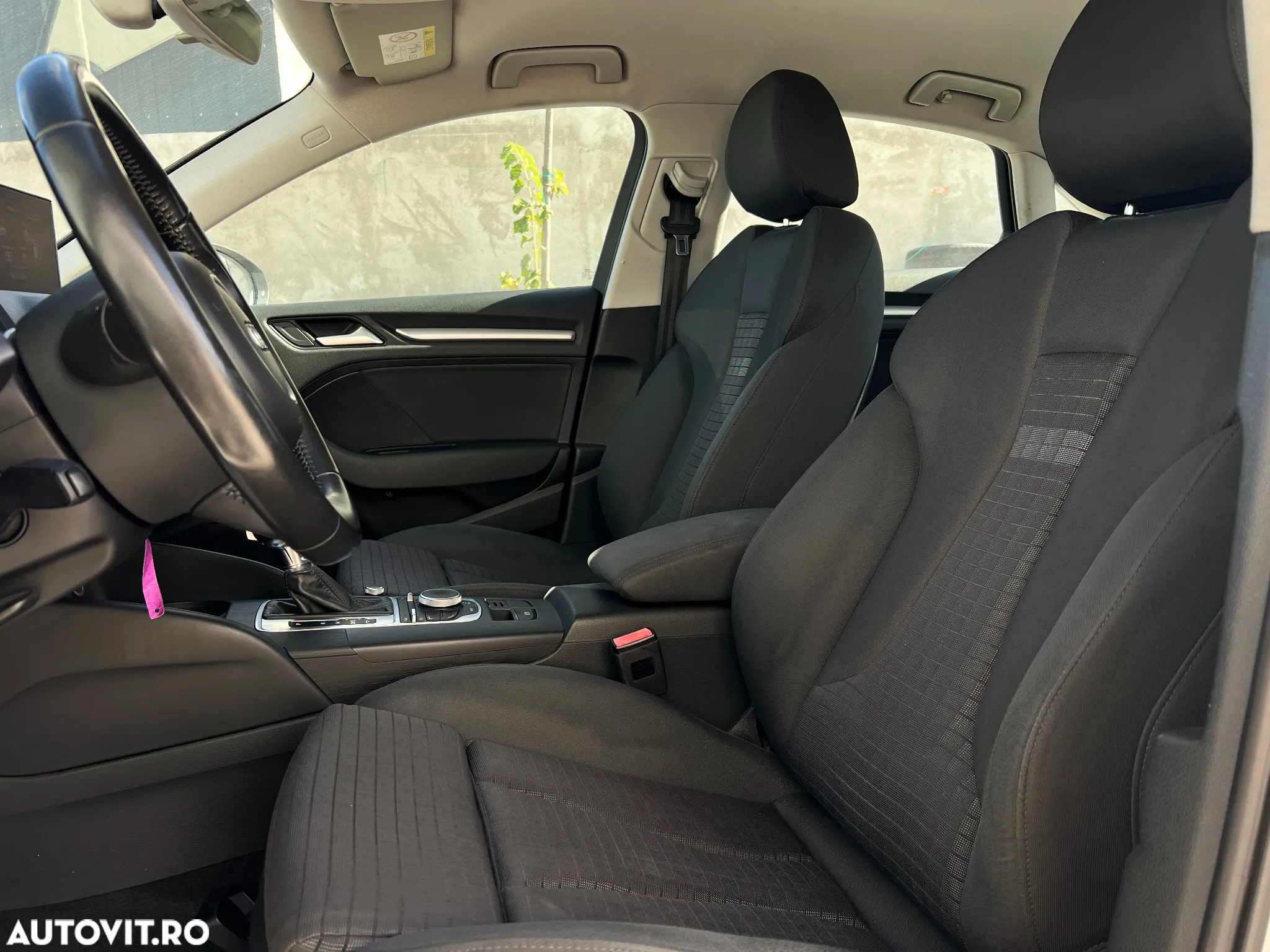 Audi A3 Sportback 1.6 TDI clean Stronic Ambiente - 6