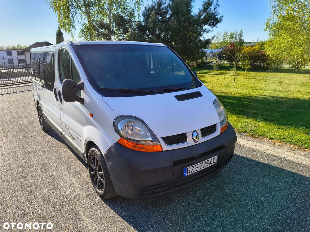 Renault Trafic - 2