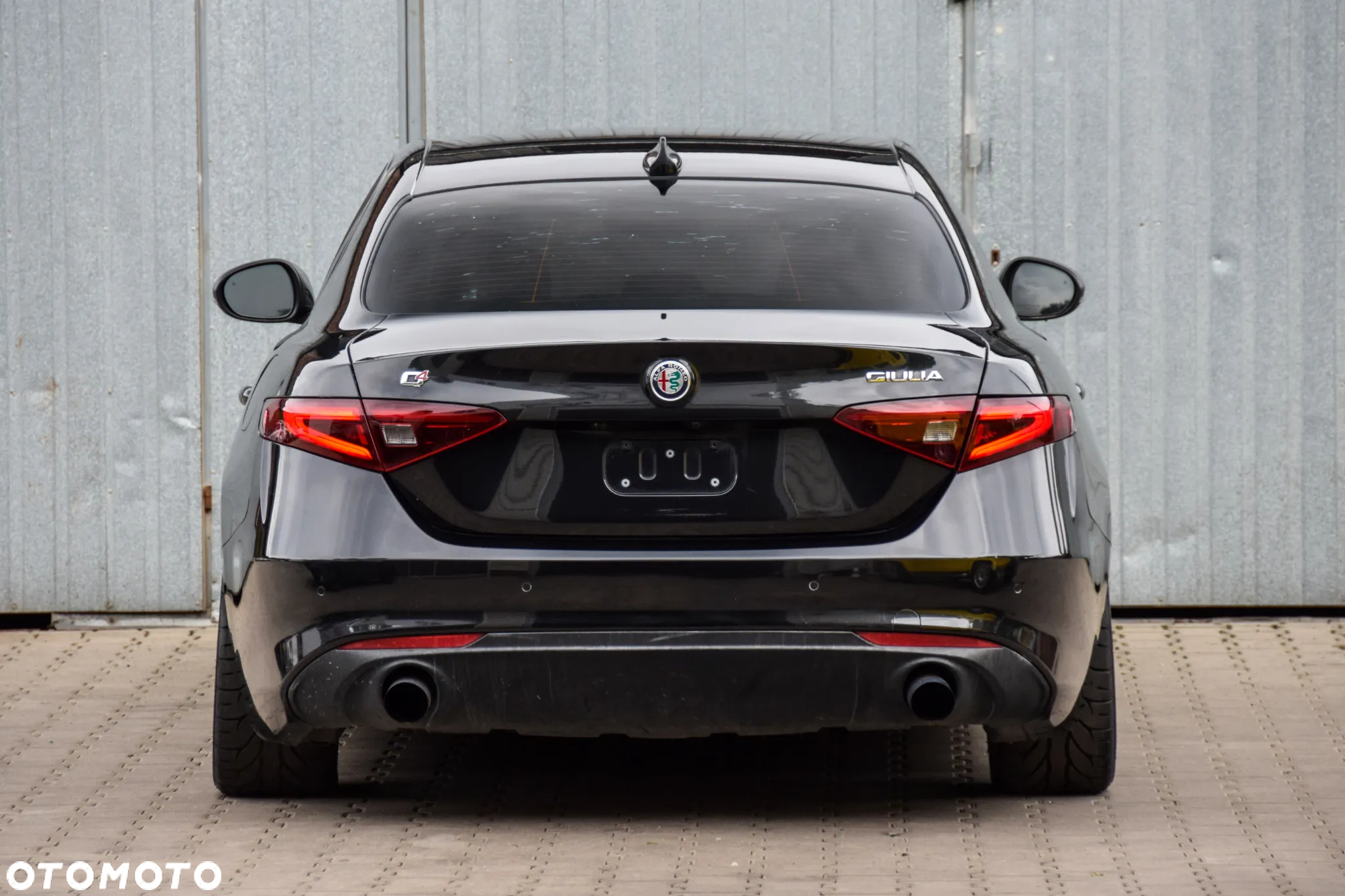 Alfa Romeo Giulia 2.0 Turbo 16V AT8-Q4 Estrema - 7