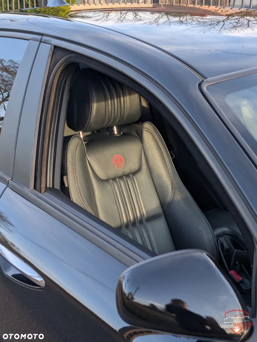 Alfa Romeo 159 1.9JTDM Q-ti - 12
