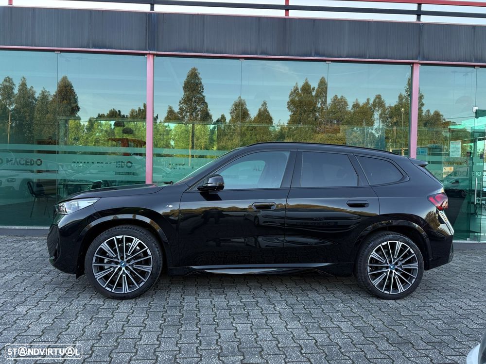 BMW iX1 xDrive30 Pack Desportivo M - 23