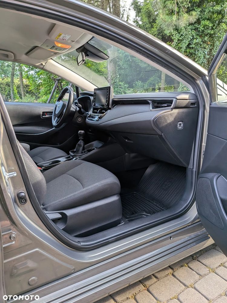 Toyota Corolla 1.5 Comfort - 11