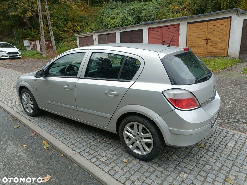 Opel Astra 2006 photo 3