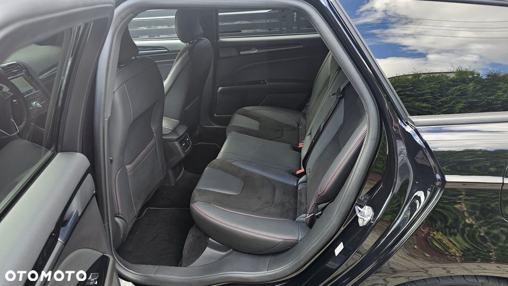 Ford Mondeo 2.0 EcoBlue ST-Line - 11