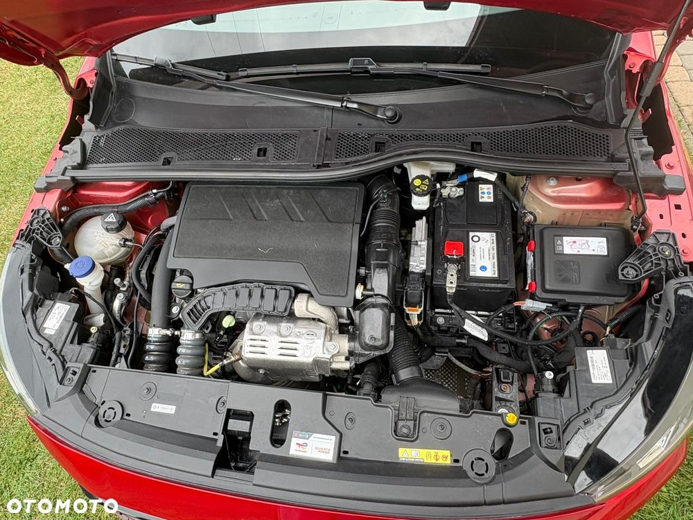 Peugeot 208 1.2 T Allure S&S - 21