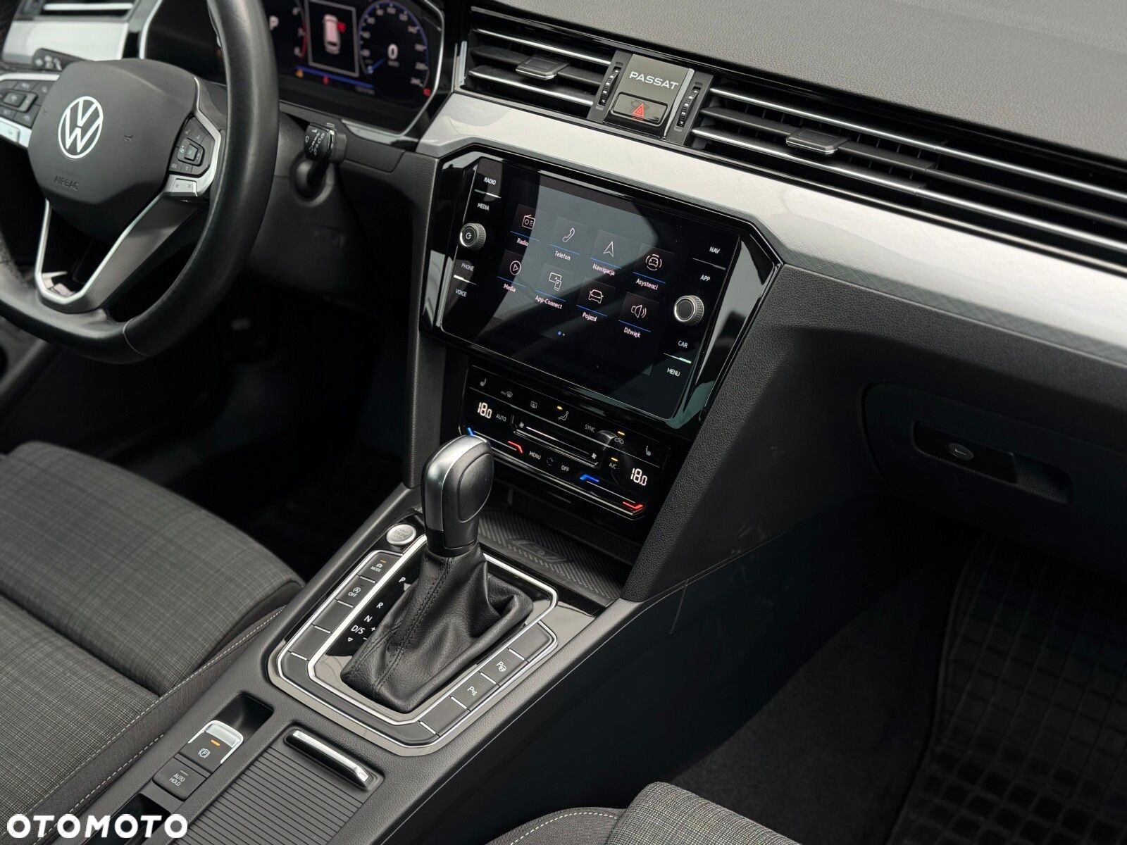Volkswagen Passat 2.0 TSI Business DSG - 15