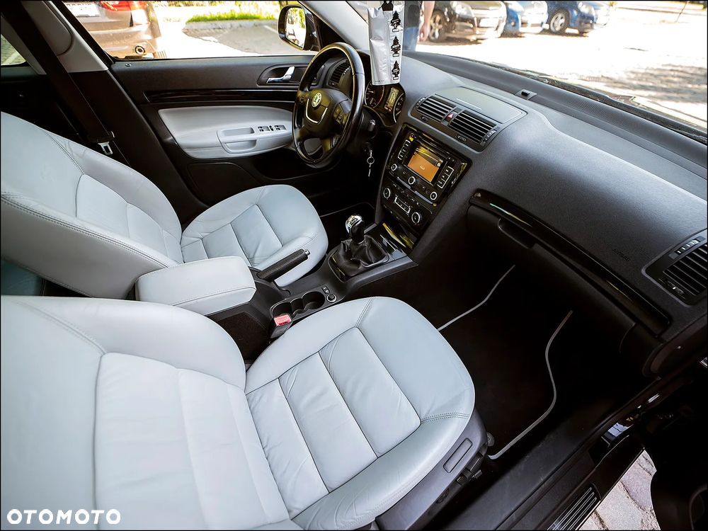 Skoda Octavia 2.0 TDI DPF Laurin & Klement - 37