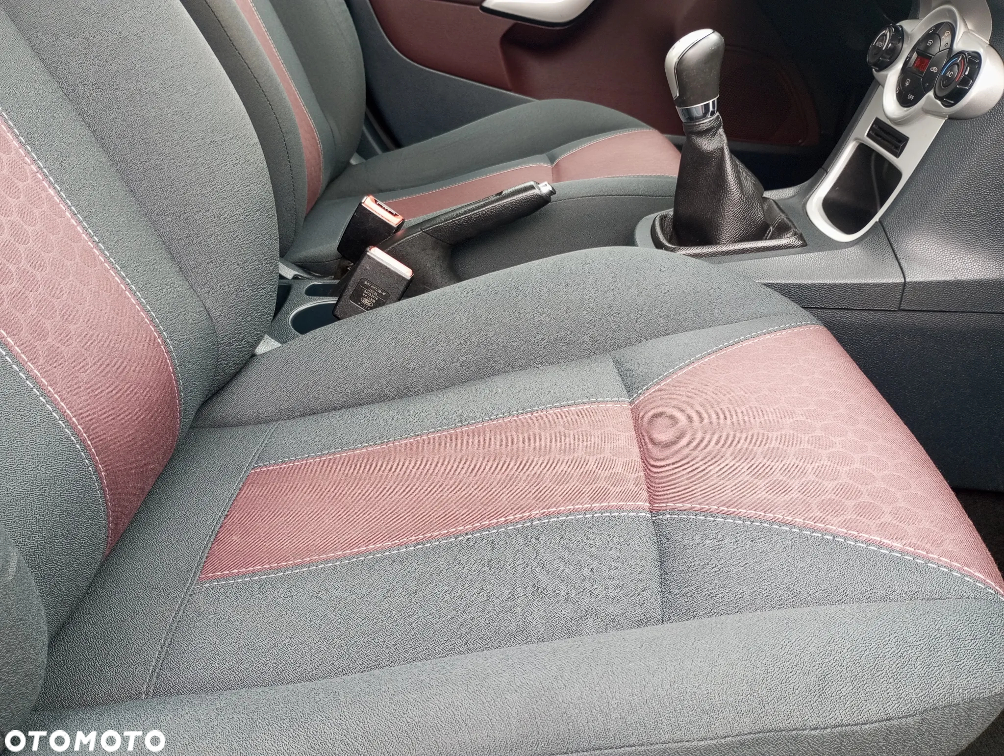 Ford Fiesta 1.25 Ambiente - 16