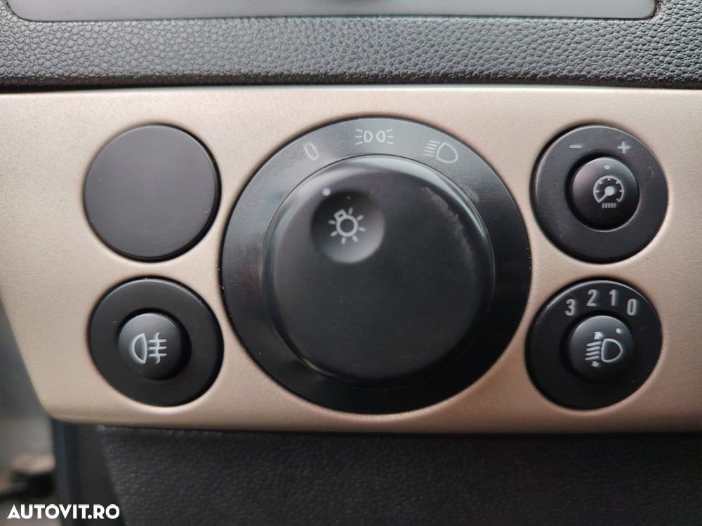 Opel Astra 1.4i Elegance - 19