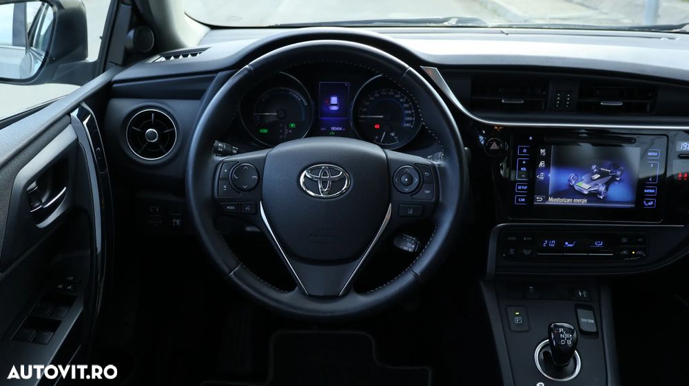 Toyota Auris - 13