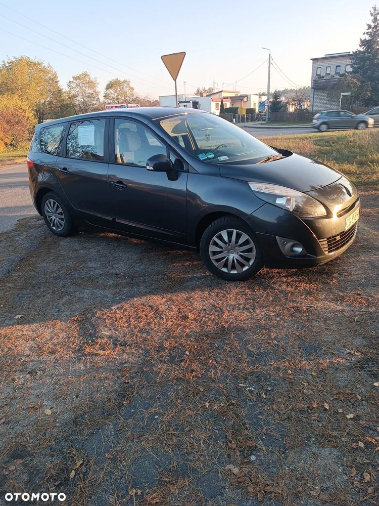 Renault Scenic - 20