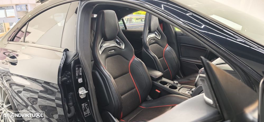 Mercedes-Benz CLA 45 AMG 4Matic 7G-DCT - 39