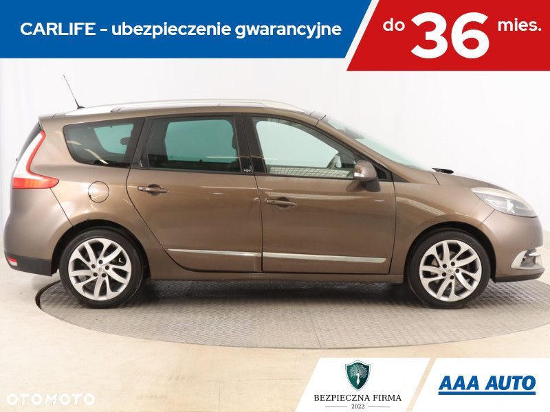 Renault Grand Scenic - 8