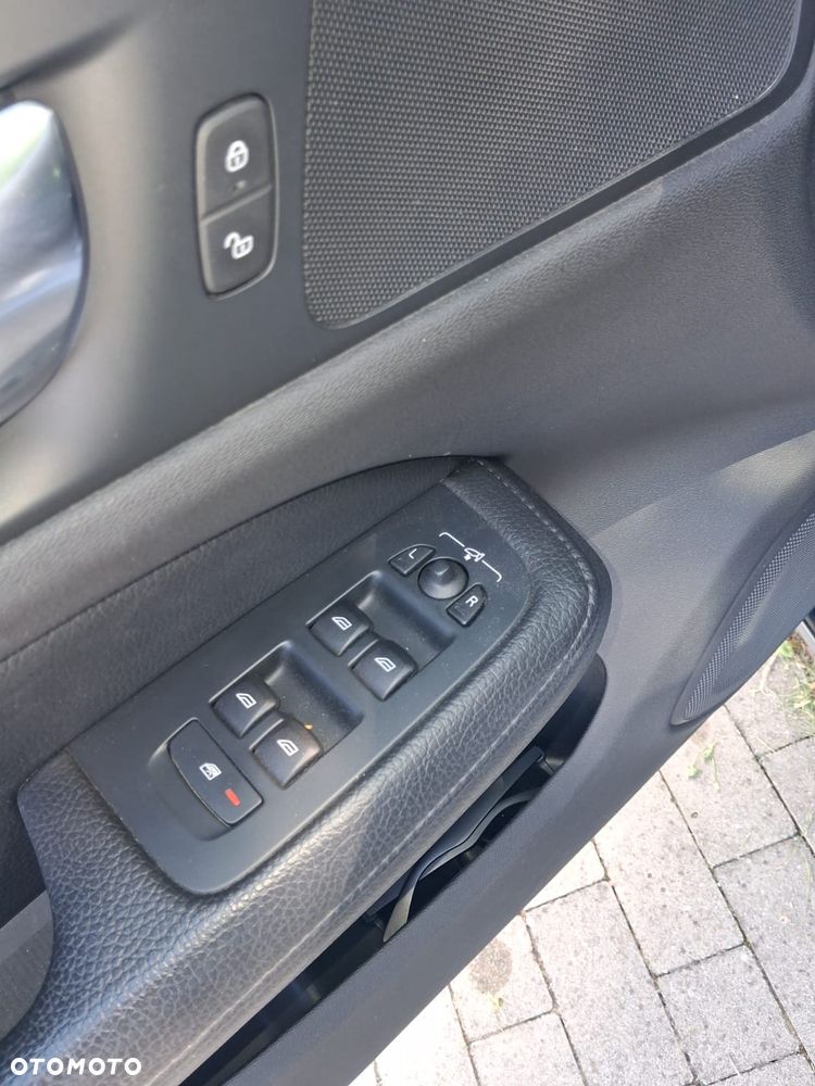 Volvo V60 B3 B Essential - 20