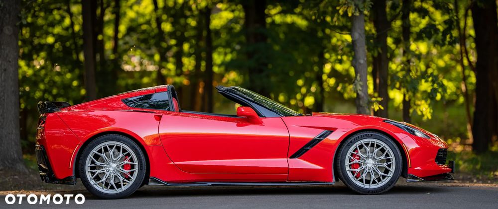 Chevrolet Corvette - 4