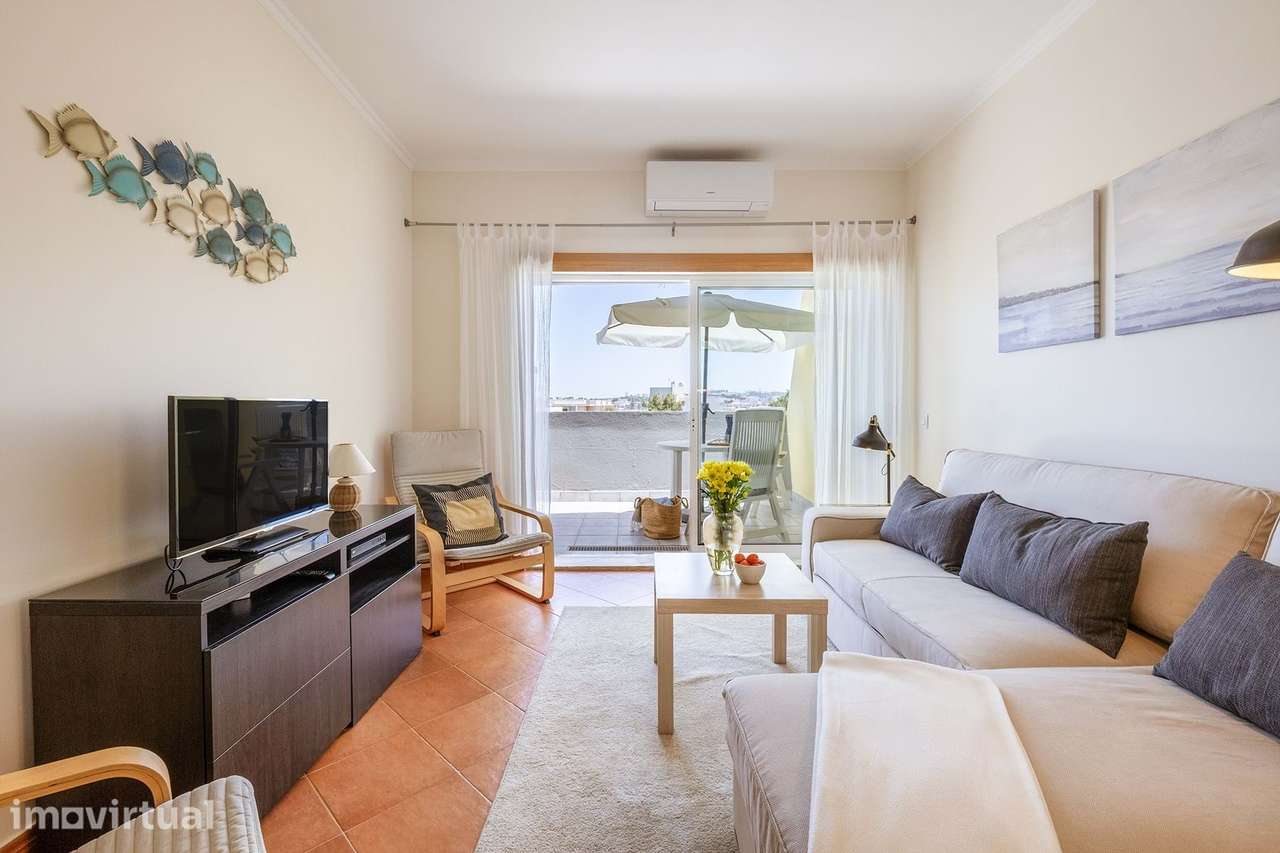 APARTAMENTO LUMINOSO T1 COM VISTA PARA O MAR E PISCINA COMUM À VENDA E - Grande imagem: 4/32