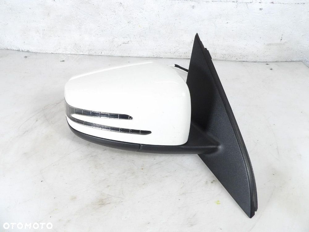MERCEDES A180 W176 LUSTERKO PRAWE 6+8 PIN A1768100200 650 - 2