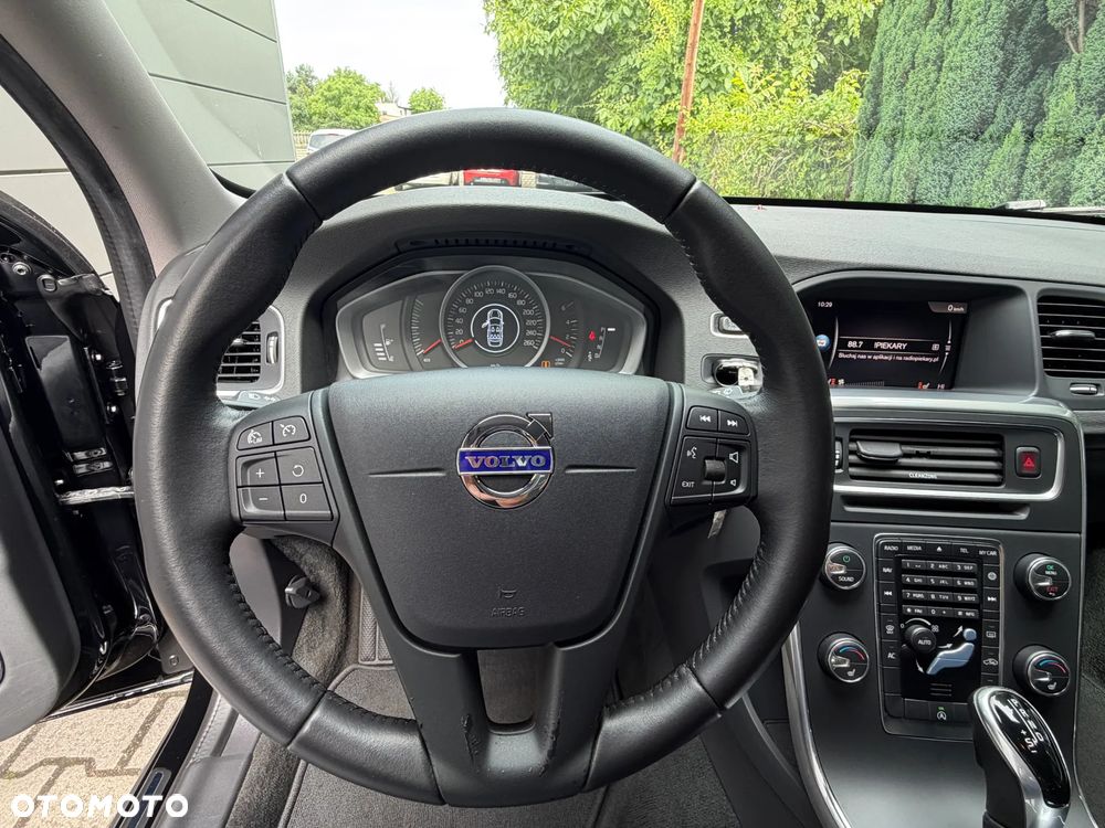 Volvo V60 D2 Geartronic Summum - 10